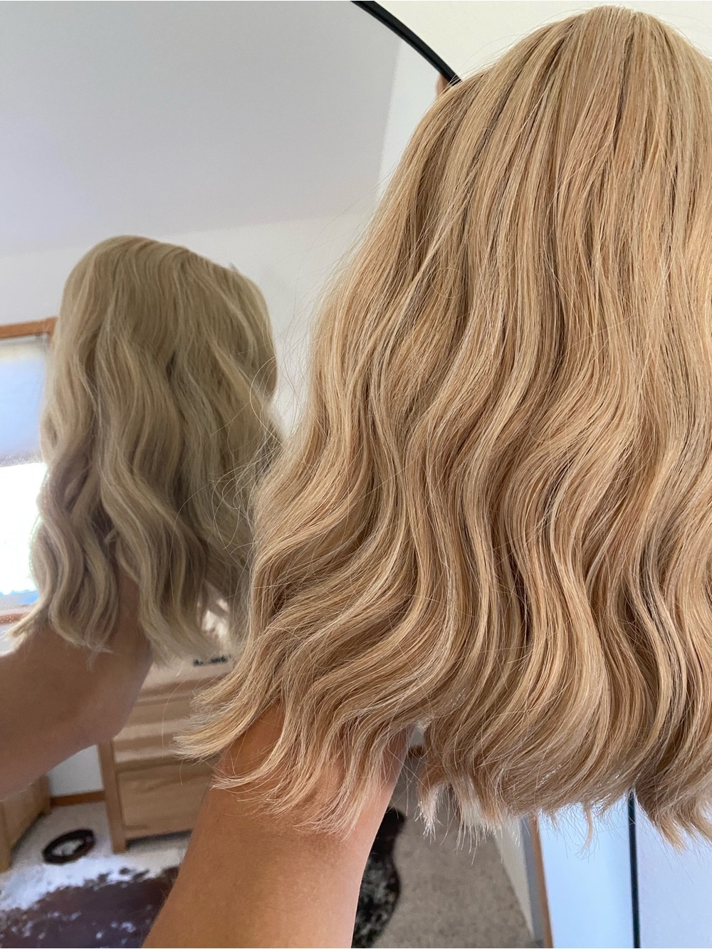 Blonde Wavy Women’s Wig - Natural Blonde